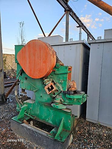 press aləti: Çəkisi: 1.6 ton
Uqolnik kəsir
Palasa kəsir
Press aparatı — 2