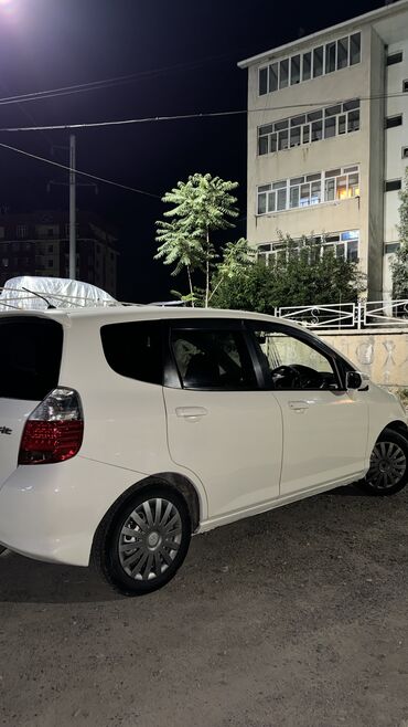 фит машина куплю: Honda Fit: 2006 г., 1.3 л, Автомат, Бензин