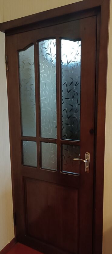 otaq qaplari: Qonaq otağı üçün İşlənmiş Otaq qapısı Zamok ilə, Zəmanətsiz, Ünvandan götürmə