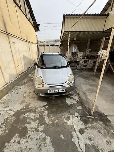 Другие автомобили: Компактный городской хэтчбек серебристого цвета. Характеристики и — 12