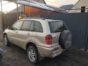 Toyota: Toyota RAV4: 2002 г., 2 л, Автомат, Газ, Кроссовер