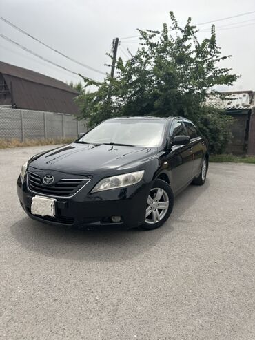 pontiac aztec: Продается Toyota Camry черного цвета. Автомобиль в хорошем состоянии