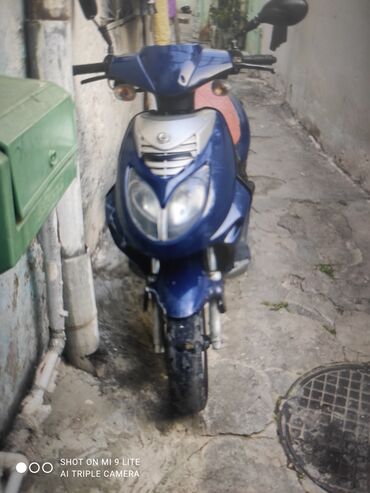 moped skuter: 50 см3