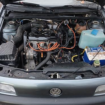 Volkswagen: Volkswagen Passat: 1988 г., 1.8 л, Механика, Бензин, Седан — 8