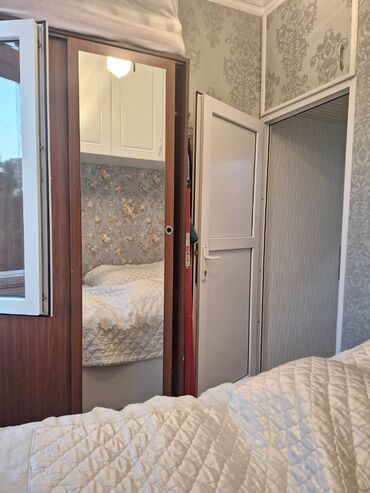 Köhnə tikili: Bakı, 2-ci mikrorayon, 3 otaqlı, Köhnə tikili, m. Memar Əcəmi, 55 kv. m -da lalafo.az — 24 Köhnə tikili: Bakı, 2-ci mikrorayon, 3 otaqlı, Köhnə tikili, m. Memar Əcəmi, 55 kv. m — 24