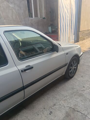 Volkswagen: Volkswagen Vento: 1994 г., 1.8 л, Механика, Бензин, Седан — 8