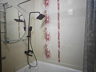70: Сдаётся 3-комнатная квартира в районе Дордой Плаза. Площадь: 70 м² — 5