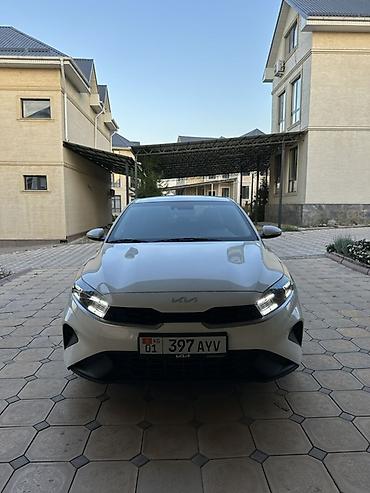 Продажа авто: Kia K3: 2021 г., 1.6 л, Вариатор, Бензин, Седан — 2