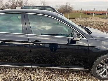 taxi tabla: PREDNJA DESNA VRATA ZA VOLKSWAGEN PASSAT B8 OD 2015. DO 2019. GOD. - — 1