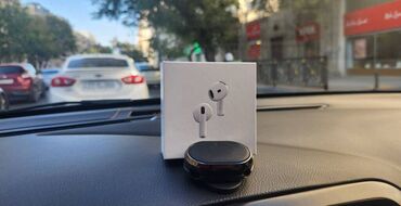 Qulaqcıqlar: Airpods 4 (ANC). Yeni və bağlı qutuda. Amerikadan alınıb. Istədiyiniz