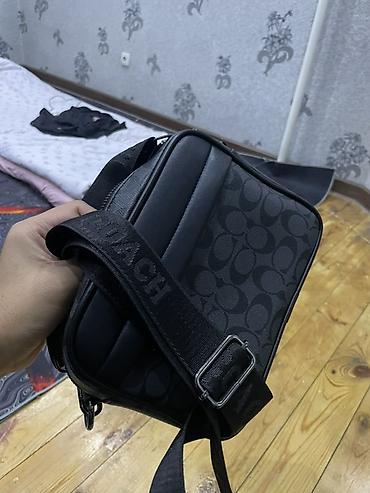 падарка женский: Сумка через плечо COACH - Модель: компактная мужская/унисекс — 2