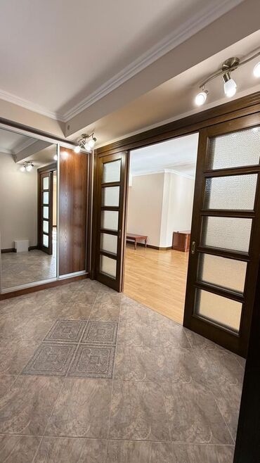 квартира дом быта: 5 и более комнат, 244 м², Элитка, 5 этаж