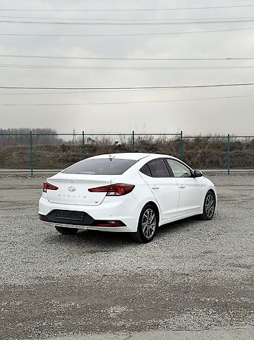 Hyundai: Hyundai Avante: 2019 г., 1.6 л, Вариатор, Бензин, Седан — 2