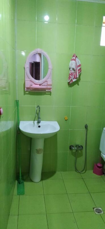 Uzunmüddətli kirayə evlər: 100 kv. m, 4 otaqlı -da lalafo.az — 9 Uzunmüddətli kirayə evlər: 100 kv. m, 4 otaqlı — 9