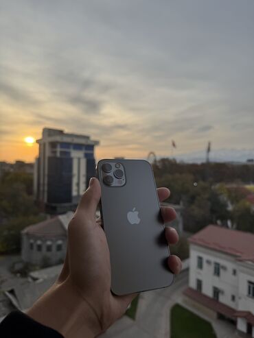 бу телефоны айфон 5: IPhone 12 Pro, Колдонулган, 256 ГБ, Графит, Куту, Бөлүп төлөө менен, 80 %