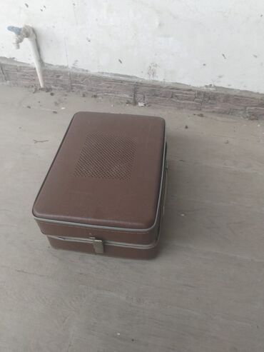 Maqnitofonlar: Юность 301 — 2