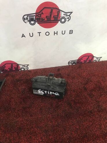 Другие автозапчасти: Блок предохранителей Toyota Estima ACR30 2AZFE 2005 (б/у) ЭЛЕКТРОНИКА