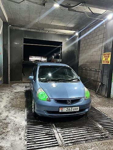 Honda Fit: 2001 г., 1.5 л, Вариатор, Бензин, Хэтчбэк