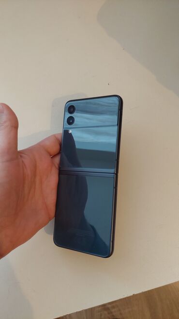Samsung: Samsung Galaxy Z Flip 3, 128 GB, rəng - Yaşıl, Simsiz şarj, İki sim kartlı, Face ID -da lalafo.az — 6 Samsung: Samsung Galaxy Z Flip 3, 128 GB, rəng - Yaşıl, Simsiz şarj, İki sim kartlı, Face ID — 6