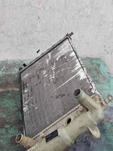 Радиаторы: Радиатор охлаждения двигателя Fiat Punto \ Lancia Y, 1996г.в. Оригинал — 13