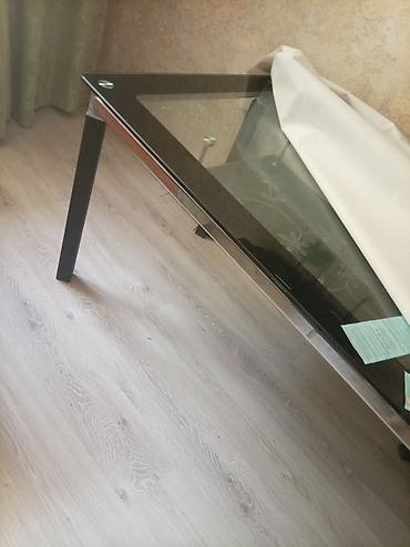 xrom caydan: Şüşə stol - Üst hissə: şəffaf temperli şüşə, iç qatında mat naxışlı — 4