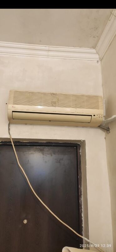 Kondisionerlər: Kondisioner İşlənmiş, 30-35 kv. m, Kredit yoxdur