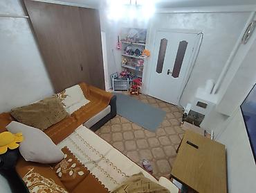 Продажа полдома: Продается пол дома в центре Рабочего Городка. Общий участок 4 сотки — 6