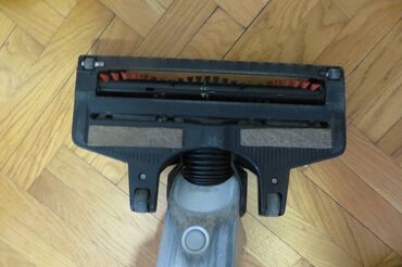 Štapni usisivači: BOSCH stapni usisivac, dobijen iz vana bez mana greske u radu, jos — 8