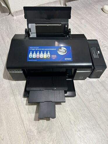 сканеры ручной: Многофункциональный принтер Epson черного цвета, предназначенный для