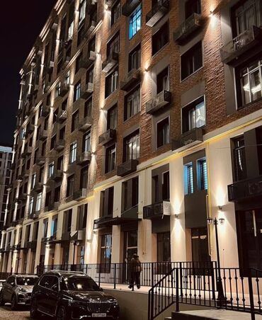 элитные квартиры продаж: 2 бөлмө, 70 кв. м, Элитка, 14 кабат, ПСО (өзү оңдоп түзөтүп бүтүү үчүн)