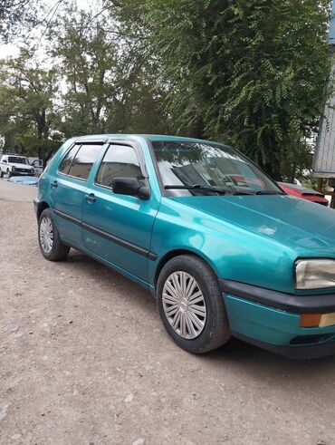 карызга машина: Volkswagen Golf: 1994 г., 1.8 л, Механика, Бензин, Хетчбек