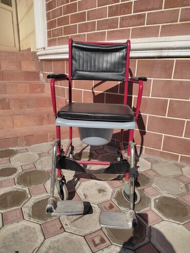 коляска зиппи: Продаю коляску в хорошем состоянии. Имеется горшок для туалета