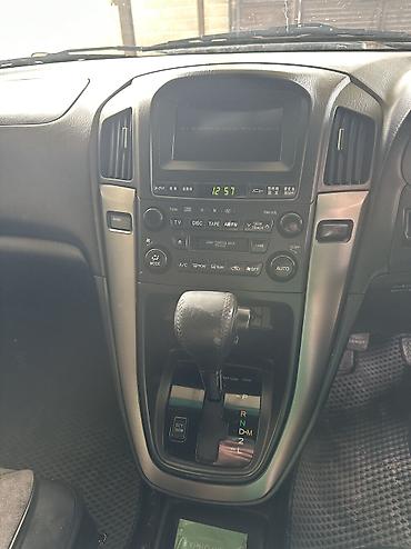 Toyota: Toyota Harrier: 2002 г., 2.4 л, Автомат, Бензин, Кроссовер at lalafo.kg — 10 Toyota: Toyota Harrier: 2002 г., 2.4 л, Автомат, Бензин, Кроссовер — 10