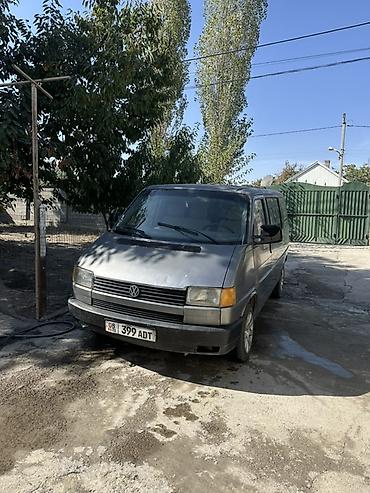 серая 2: Volkswagen Transporter: 1996 г., Фургон — 2