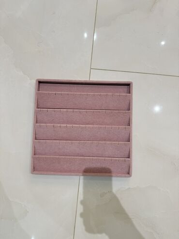 Bijuteriya vitrinləri: Mücevher təşkilatçısı və vitrin dəsti - Material: yumşaq məxmər/velur — 9