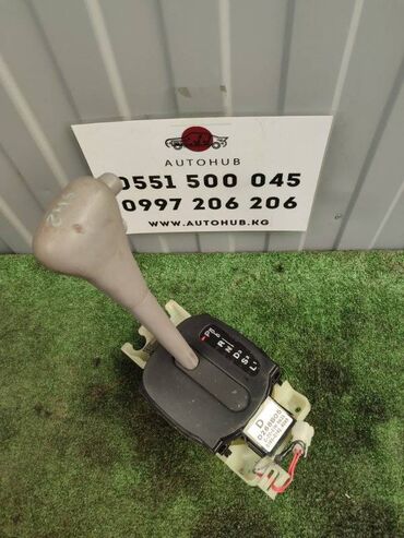 Передние фары: Селектор акпп Mazda Demio DW3W 1.3 2001 (б/у) at lalafo.kg Передние фары: Селектор акпп Mazda Demio DW3W 1.3 2001 (б/у)