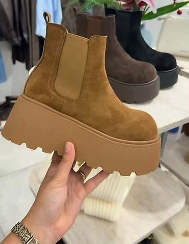 Čizme
36-41
4400din
OR💥