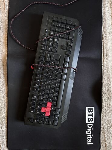 ноутбуки бу бишкек: Продаю геймерскую клавиатуру коврик, 1000 сом