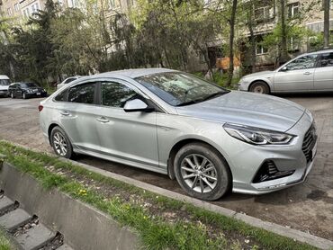 срочно продаю хонда серви: Hyundai Sonata: 2019 г., 2 л, Типтроник, Газ, Седан
