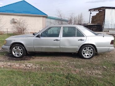 стопы мерс: Mercedes-Benz W124: 1991 г., 2.9 л, Автомат, Дизель, Седан