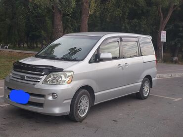 toyota town ace noah: Toyota Noah: 2005 г., 2 л, Вариатор, Бензин, Минивэн