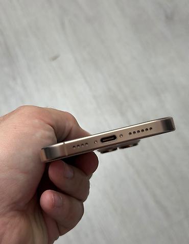 iphone xss: IPhone 16 Pro, 256 GB, Desert Titanium — 4