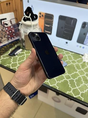 Apple iPhone: IPhone 13, Qara — 2