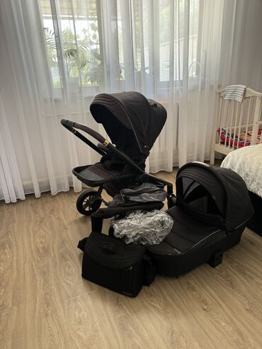 stokke коляска: Коляска, цвет - Черный, Б/у