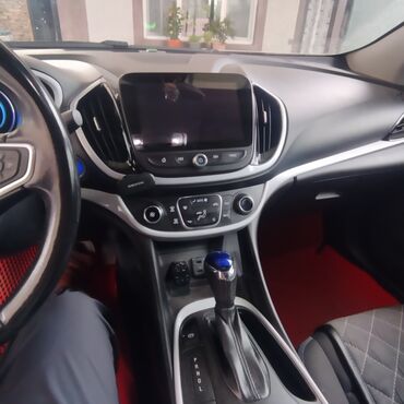 Chevrolet: Chevrolet Volt: 2017 г., 1.5 л, Вариатор, Гибрид, Седан — 7