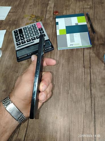 ucuz bluetooth qulaqlıq: Smartfon – qara rəng, arxa tərəfində Azərbaycan rəmzi olan naxışlı — 2