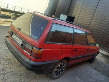 Volkswagen: Volkswagen Passat: 1989 г., 1.8 л, Механика, Бензин, Универсал