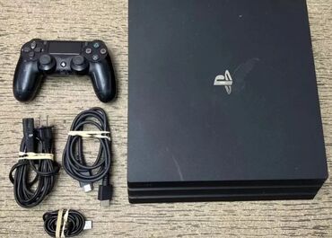 maşın oyunu: Ps4 Pro+pult+kabellər. FaxriPlaystation sizi salamlayır!Mükəmməl