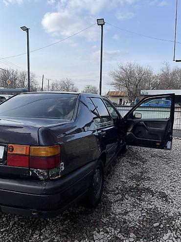Volkswagen: Volkswagen Vento: 1993 г., 1.8 л, Механика, Седан — 3