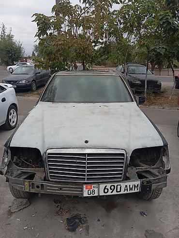 стробоскопы на авто: Mercedes-Benz E-Class: 1994 г. — 2